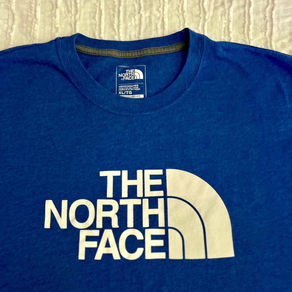 “SOLD” THE NORTH FACE TSHIRT - Picture 2 of 4